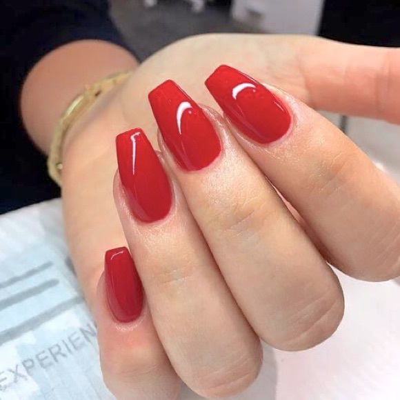 Revlon Red Christmas 🎄 fake nails - Picture 4 of 4